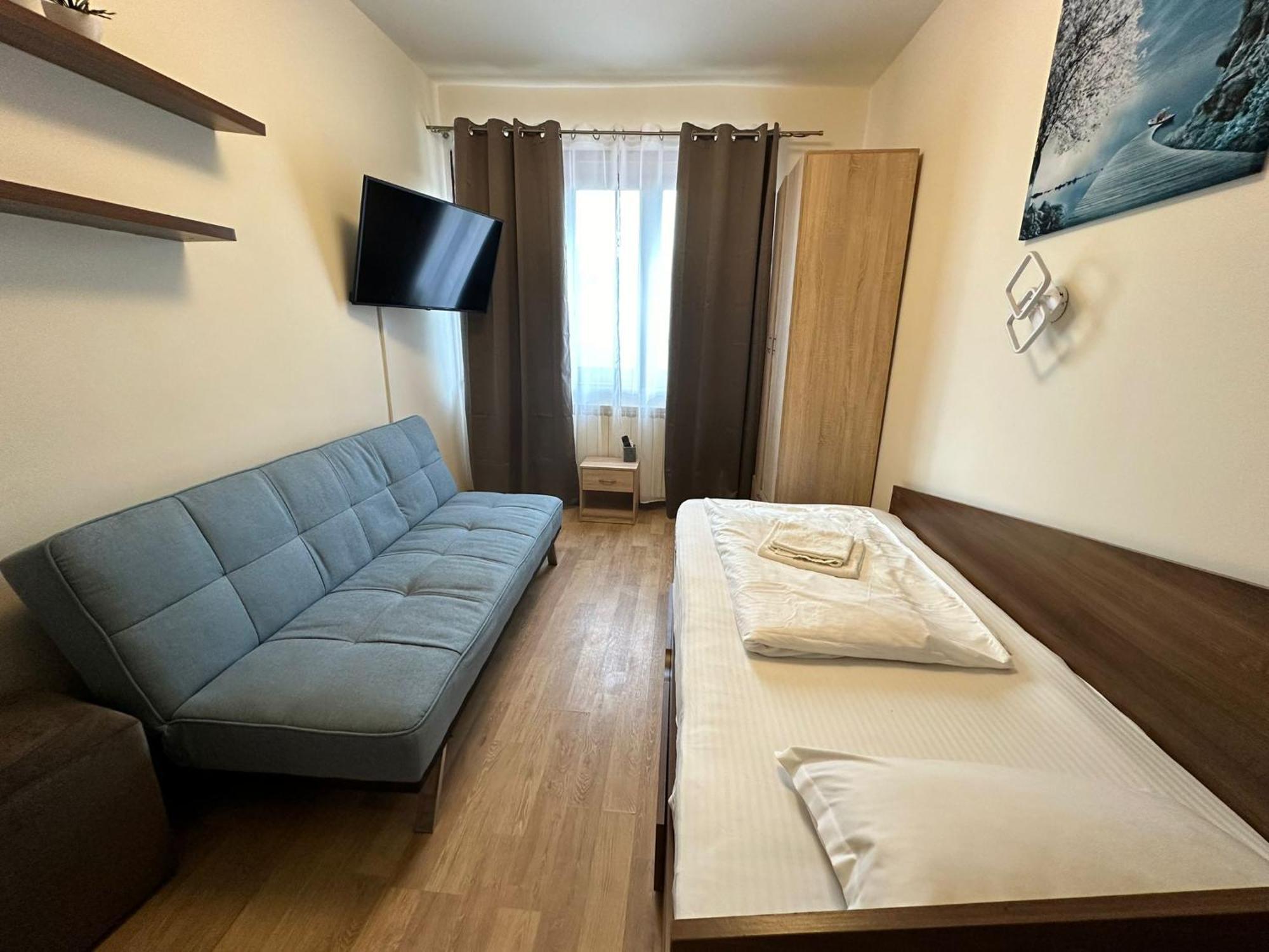 Hotel Dortin Arad Esterno foto