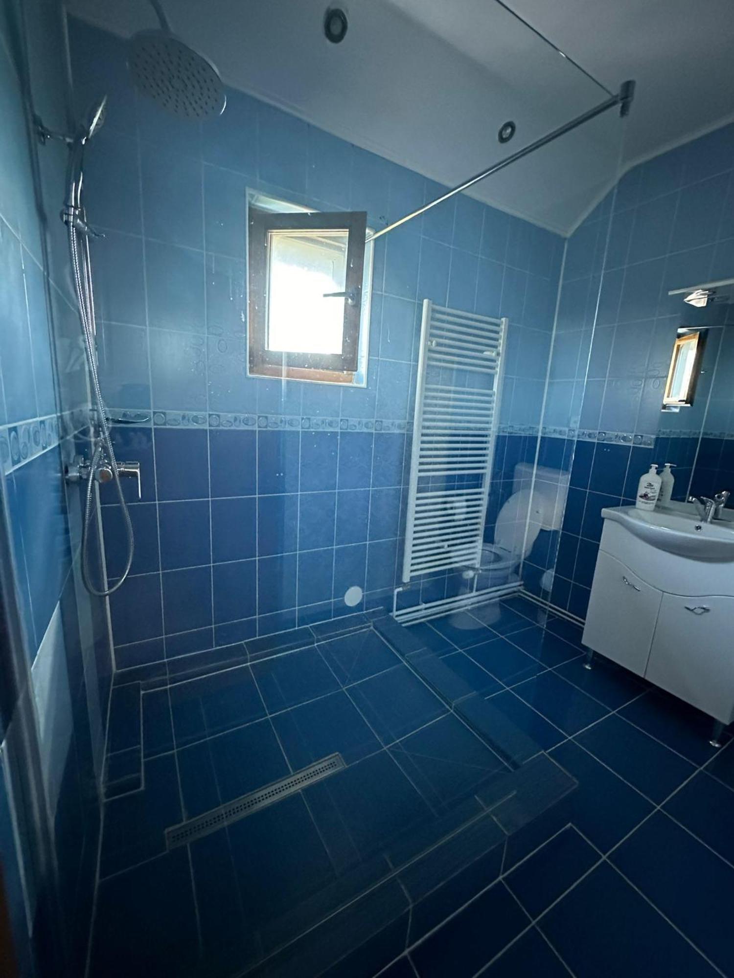 Hotel Dortin Arad Esterno foto
